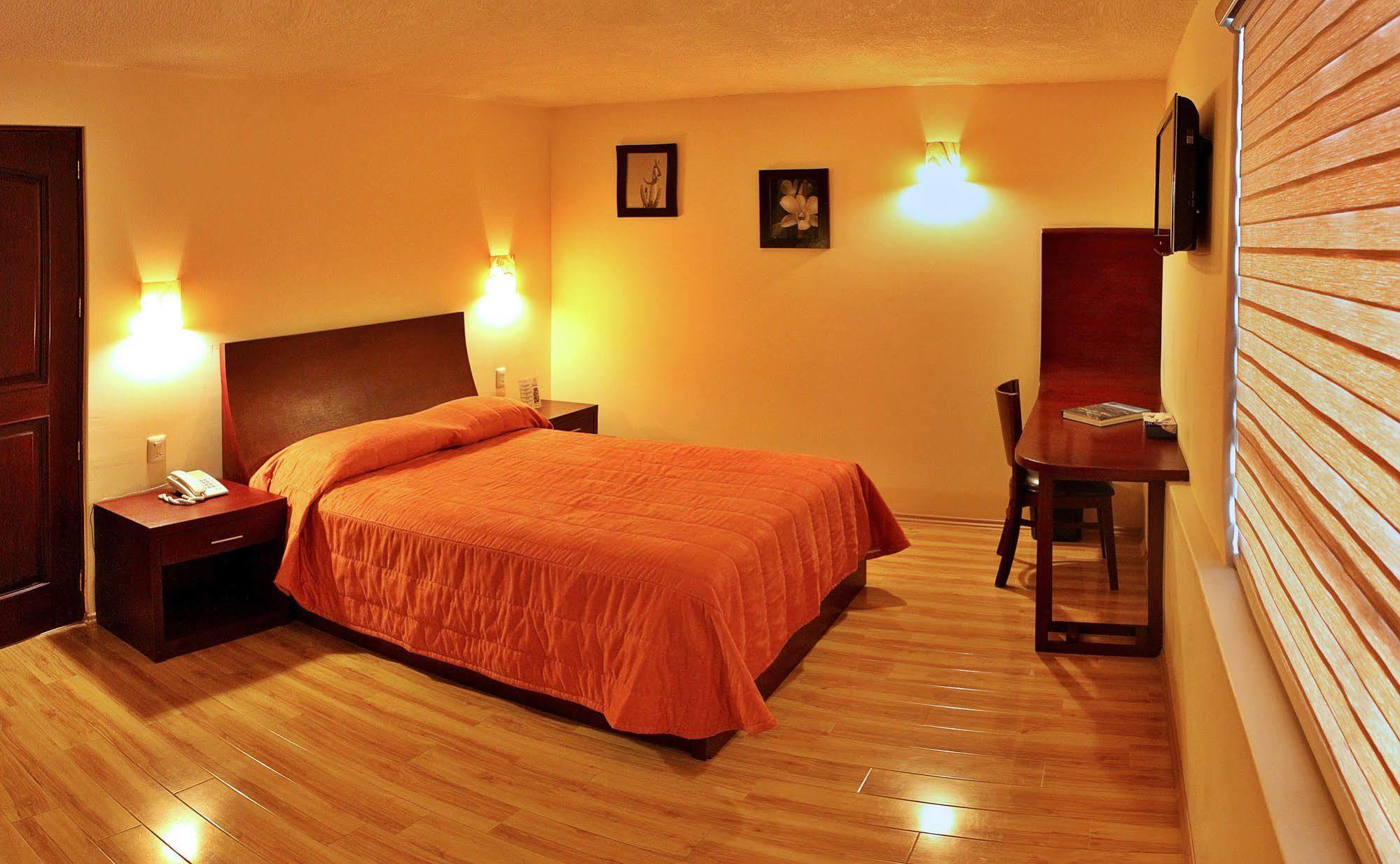 Hotel Cr Tehuacán Εξωτερικό φωτογραφία